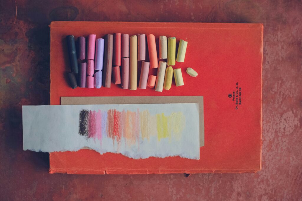 Group art therapy for addiction